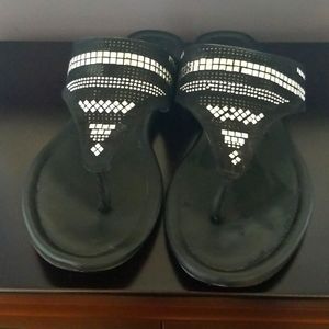 11WW sandals